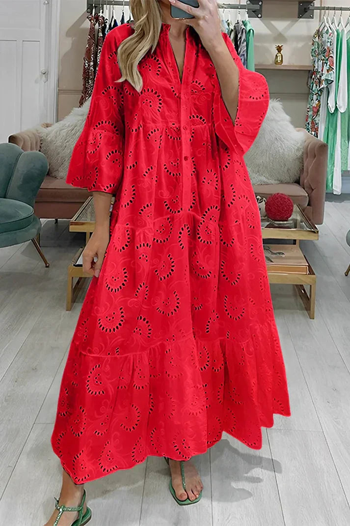 Vrouwelijke Zomerjurk met Geborduurde Oogjes Elegant