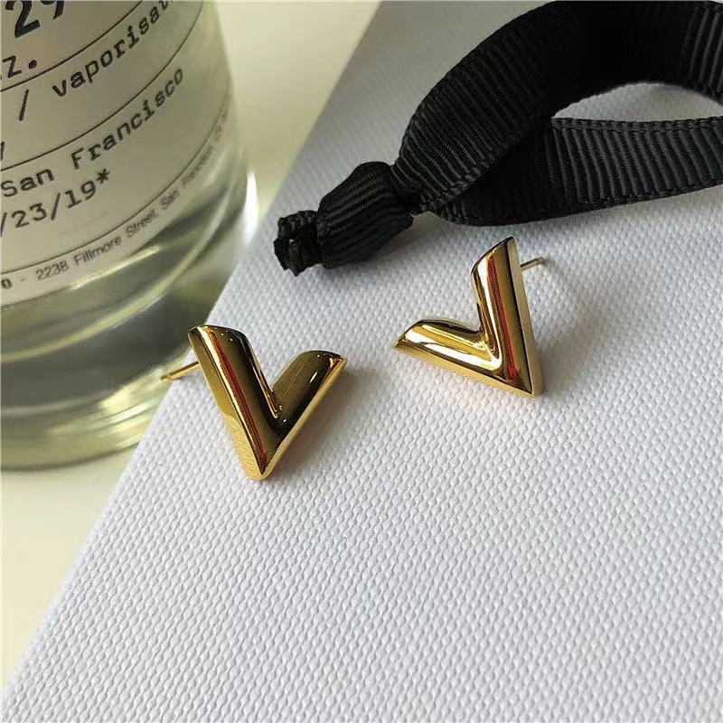 V-vormige Oorknopjes Stijlvolle Dames Accessoires Retro