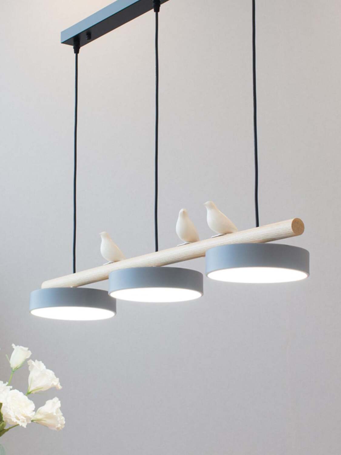 Hanglamp Hout Design Vogelvorm Drie Kappen Scandinavisch Keukeneiland