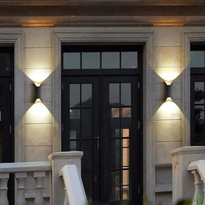 Wandlamp Buiten Metaal Zwart Wit LED Modern Design Tuin Terras Ingang Gevel Sfeervol