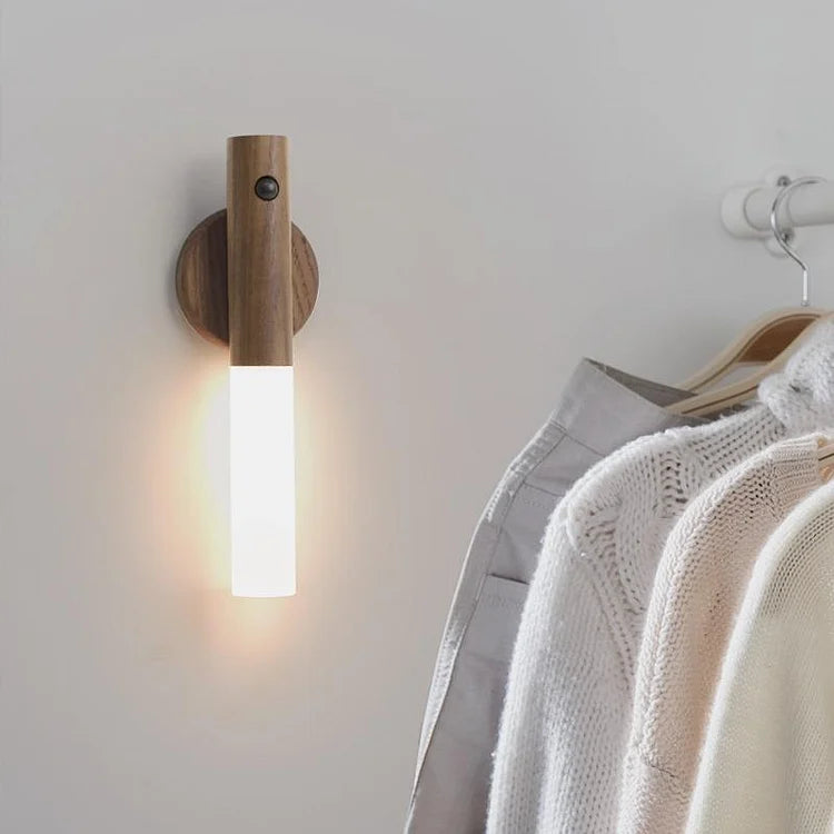 Houten Nachtlampje met Bewegingssensor – Oplaadbaar LED-Nachtlicht voor Slaapkamer, Gang & Toilet – Warmwit Licht Hout