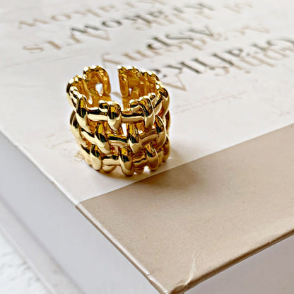 Zilveren Dames Ring Gevlochten Breed Modieus Design