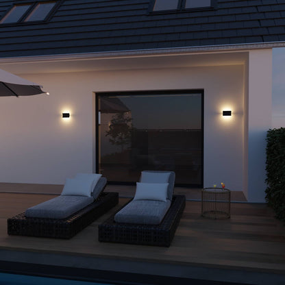 Elegante led wandlamp met warm indirect licht voor binnen en beschut buiten