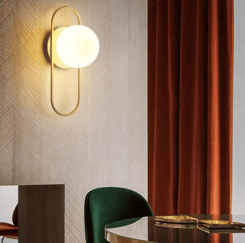 Wandlamp Bol Glas Industrieel Aluminium Zwart Goud 58cm