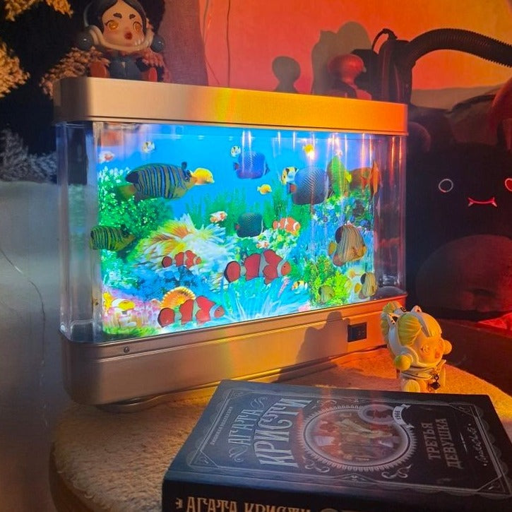 Retro Aquariumlamp met Bewegende Vissen – Rustgevende Sfeerverlichting voor Woonkamer, Kantoor, Kinderkamer | Geen Onderhoud Nodig | Nostalgische LED-lamp