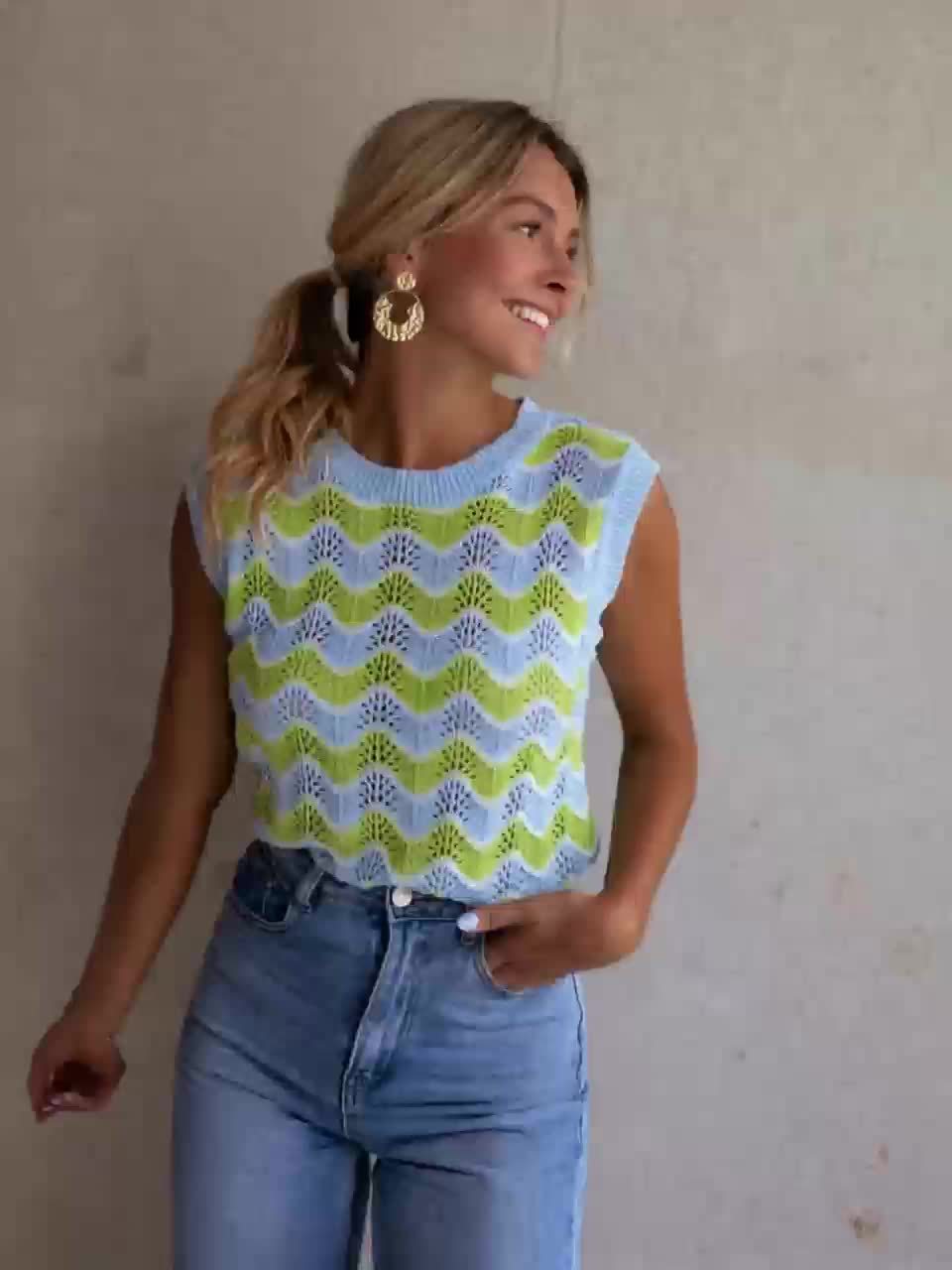 Dames Mouwloos Kabelgebreid Vest Met Contrasterende Halslijn