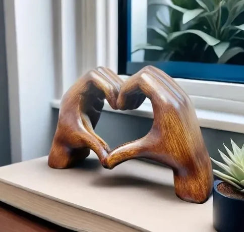 Houten Hart Beeldje – Handgemaakt Liefdessymbool als Decoratie of Cadeau