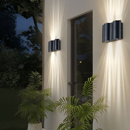 Moderne Golfvormige Up Down Buiten Wandlamp Met LED En IP54 Bescherming