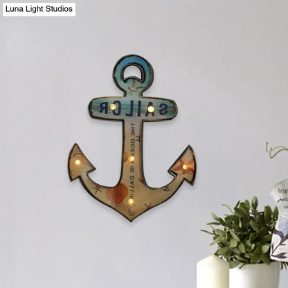 Wandlamp LED Flush Mount met Batterijvoeding – Modern Metalen Nachtlampje in Zwart, Roze-Rood & Blauw-Geel