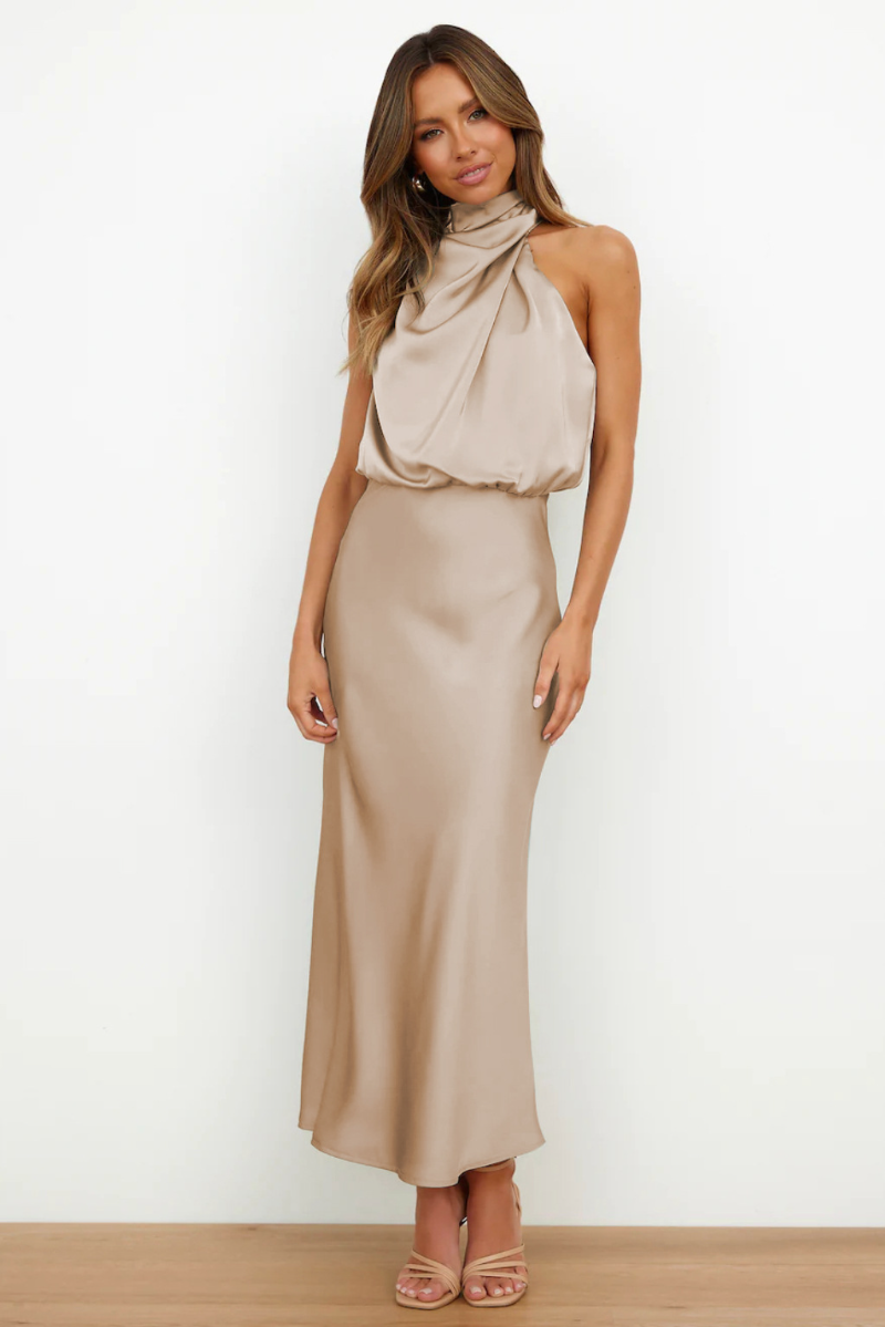 Elegante Maxi Jurk voor Vrouw Met Lage Halslijn - StudioMarella