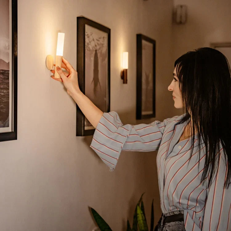 Houten Nachtlampje met Bewegingssensor – Oplaadbaar LED-Nachtlicht voor Slaapkamer, Gang & Toilet – Warmwit Licht Hout