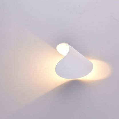 Draaibare LED-wandlamp met verstelbare metalen reflector voor modern interieur