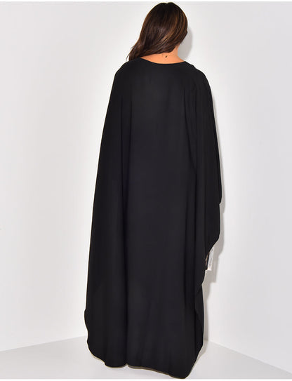 Vrouwelijke Cape Jurk Zijdezacht Met Verstelbare Taille