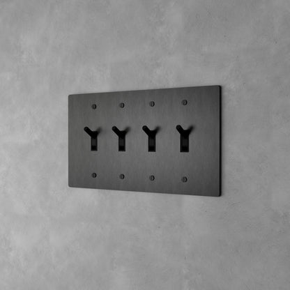 Luxe Messing Tuimelschakelaar Met Minimalistisch Design En Hoogwaardige Afwerking
