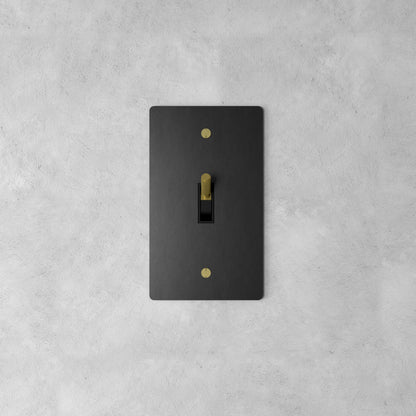 Luxe Messing Tuimelschakelaar Met Minimalistisch Design En Hoogwaardige Afwerking