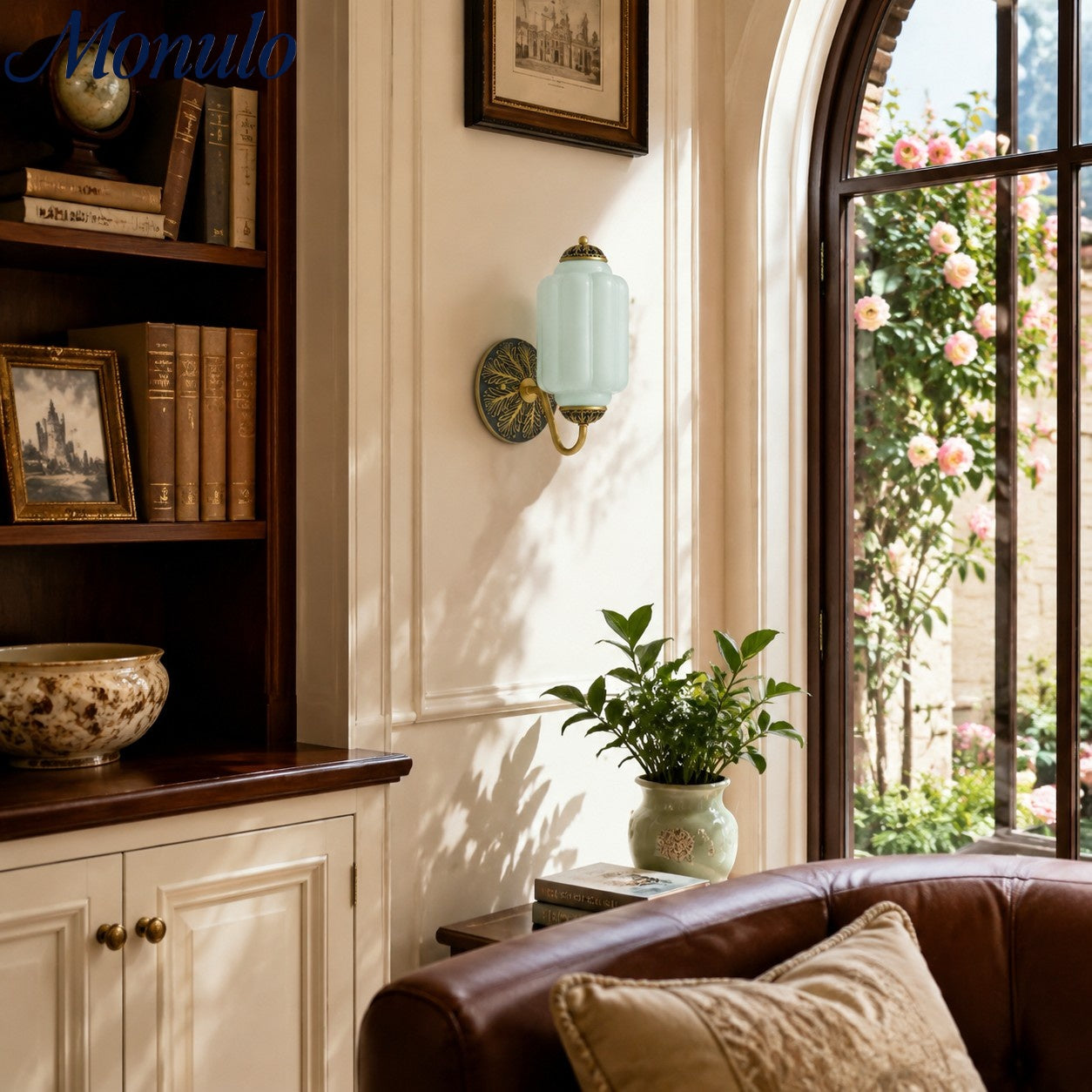 Melkglazen Wandlamp Eloise voor Hal en Slaapkamer | Vintage Wandverlichting met Melkwit Glas