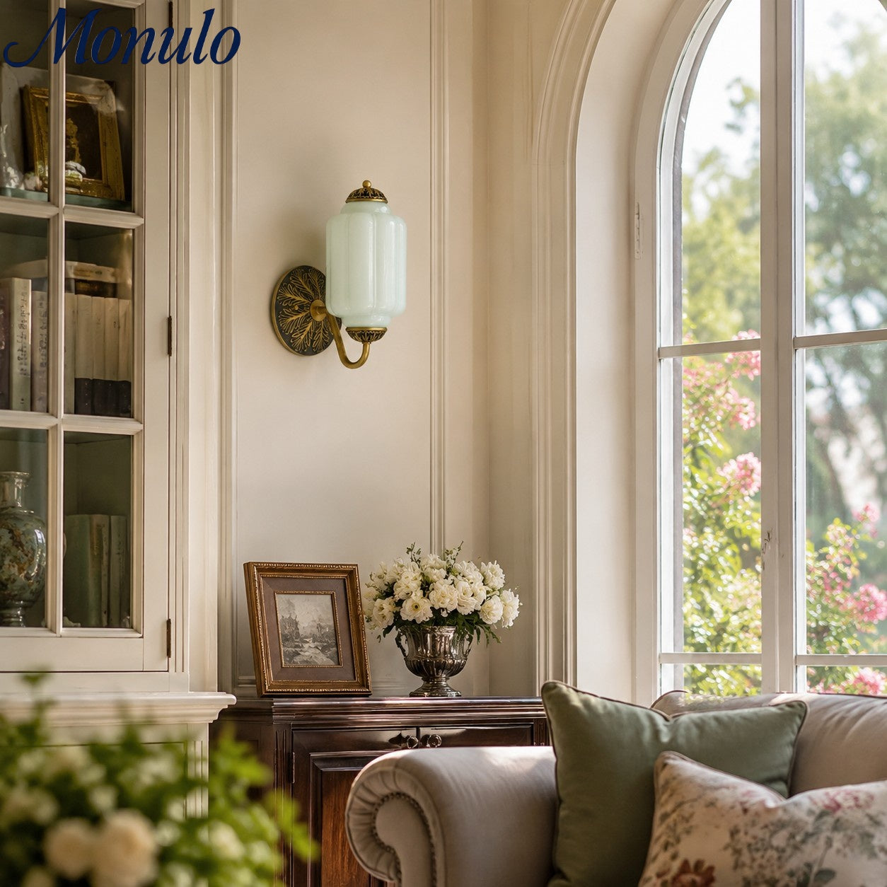 Melkglazen Wandlamp Eloise voor Hal en Slaapkamer | Vintage Wandverlichting met Melkwit Glas