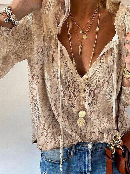 Vrouwelijke Blouse Boho Stijl met Diepe Halslijn Elegante Look - StudioMarella