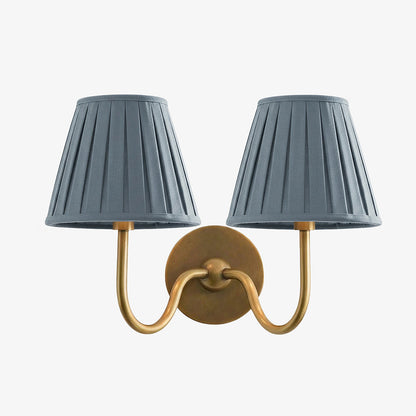 Wandlamp met Geplisseerde Stoffen Kap – Klassieke Verlichting voor Slaapkamer en Woonkamer