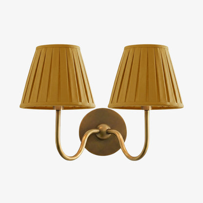 Wandlamp met Geplisseerde Stoffen Kap – Klassieke Verlichting voor Slaapkamer en Woonkamer