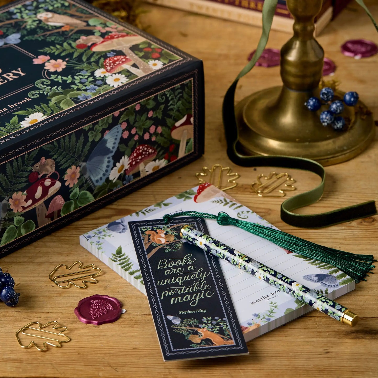 Creatieve Adventskalender 2024 met 24 Schrijfwaren – Dagelijkse Verrassingen voor Journaling, Bullet Journal en Creatief Werk