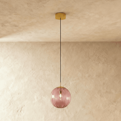 Glazen Hanglamp Met Ronde Kap En Tijdloze Elegantie