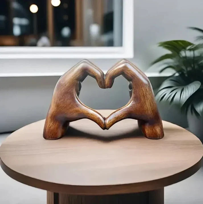 Houten Hart Beeldje – Handgemaakt Liefdessymbool als Decoratie of Cadeau