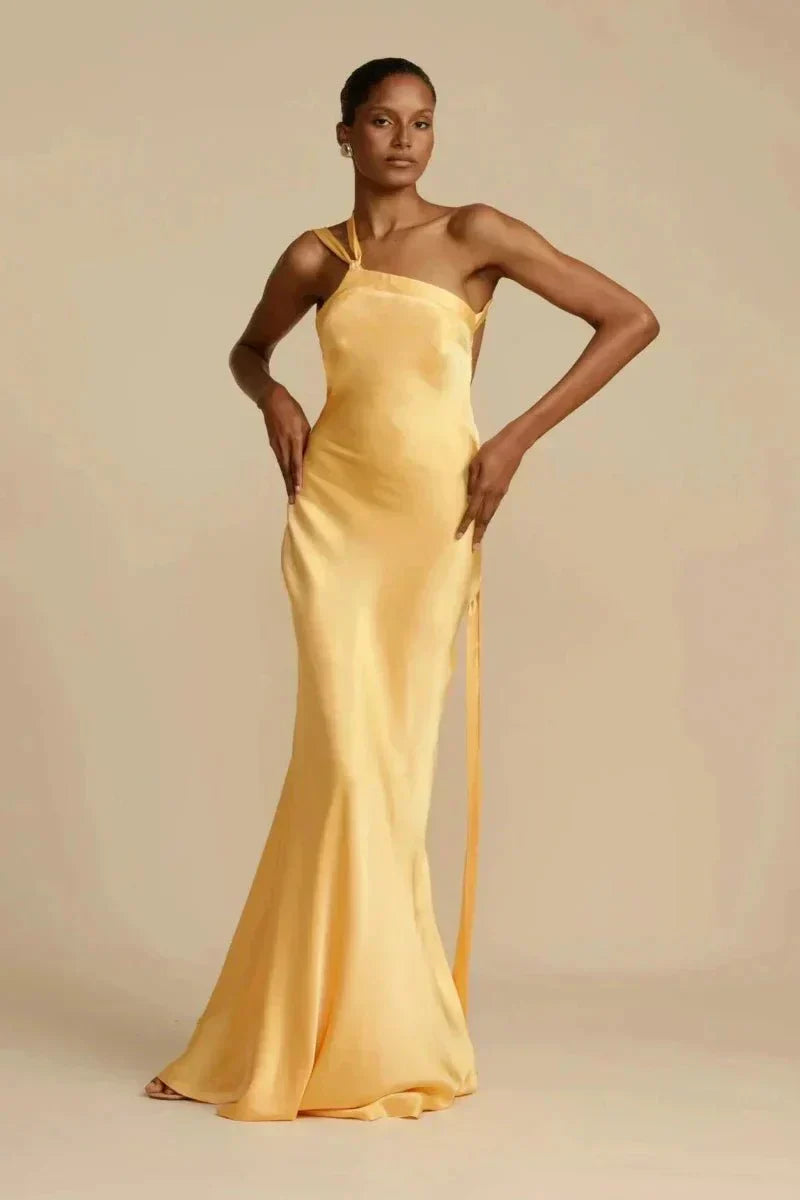 Avondjurk Satijn Een Schouder Open Rug Glamour Look