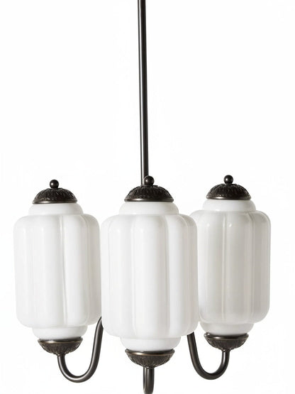 Melkglazen Kroonluchter Vintage Afwerking Tijdloze Elegantie Klassieke Verlichting voor Eetkamer Woonkamer