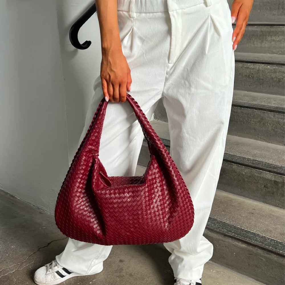 Grote Tote Bag voor Werk en Vrije Tijd - Stijlvol en Ruim wordt:
Tote Bag Grote Ruime Schoudertas voor Werk en Vrije Tijd - StudioMarella
