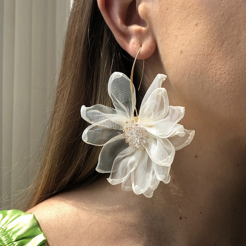 Dames Oorbellen Bloemmotief met Organza Stof - StudioMarella