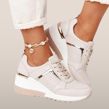 Sneakers met Hoge Hak en Metallic Accenten - StudioMarella