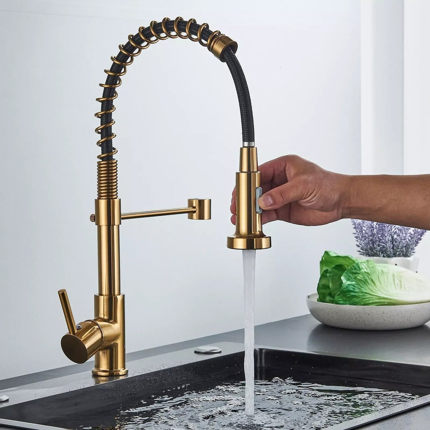 Keukenkraan Uittrekbare Handdouche Messing 360° Draaibaar Geborsteld Modern Keuken