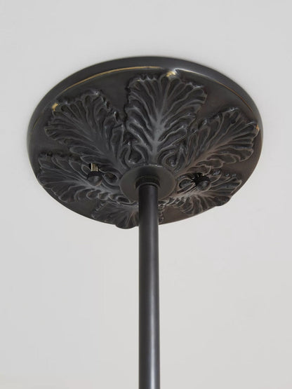 Vintage Kroonluchter met Crèmekleurige Glazen Kappen – Hanglamp in Retro-Stijl voor Eetkamer & Woonkamer