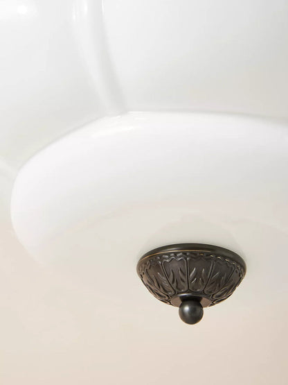 Vintage Kroonluchter met Crèmekleurige Glazen Kappen – Hanglamp in Retro-Stijl voor Eetkamer & Woonkamer
