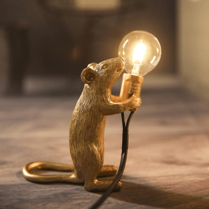 Decoratieve Muisvormige Tafellamp – Modern Design in Kunsthars – LED Verlichting voor Woonkamer, Slaapkamer & Kantoor