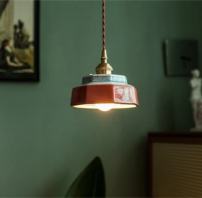 Handgeschilderde Keramische Hanglamp – Scandinavische Stijl met Koperen Fitting