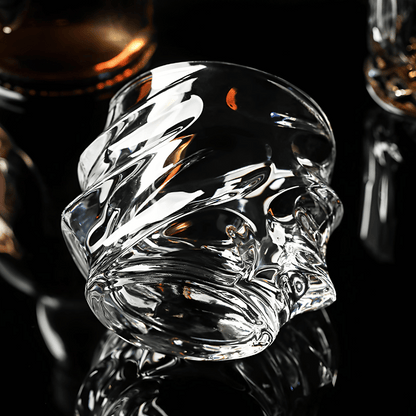 Kristallen Whiskyglas met Tornadovorm 300ml voor Premium Drankbeleving | Handgemaakt Japans-Geïnspireerd Spiraaldesign