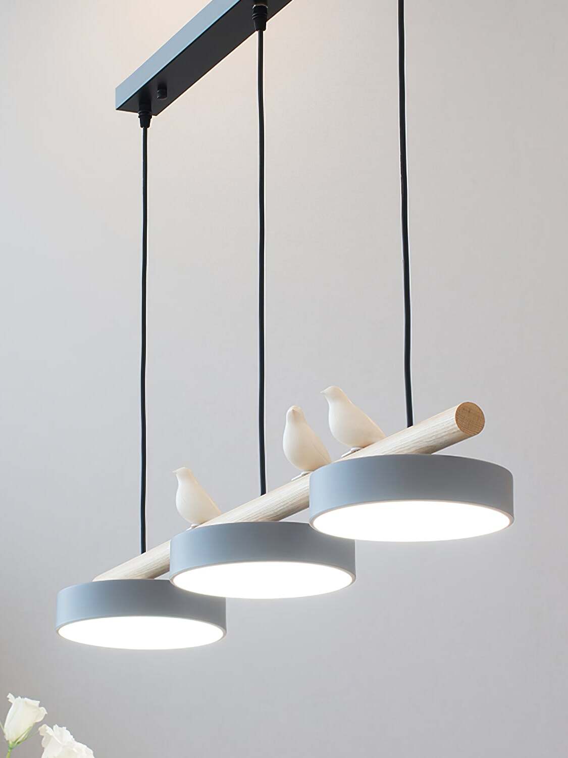 Hanglamp Hout Design Vogelvorm Drie Kappen Scandinavisch Keukeneiland