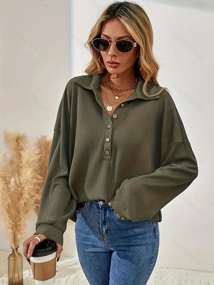 Vrouwelijke Blouse met Knoopsluiting en Textuur Stof - StudioMarella