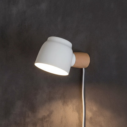 Oona Plug-in Wandlamp – Scandinavische Wandspot met Stekker – Flexibele Stijlverlichting voor Slaapkamer