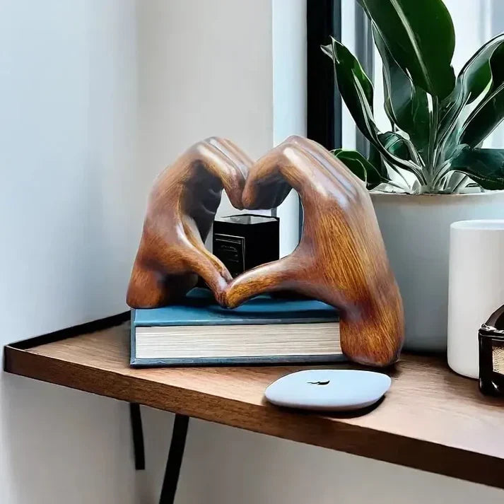Houten Hart Beeldje – Handgemaakt Liefdessymbool als Decoratie of Cadeau