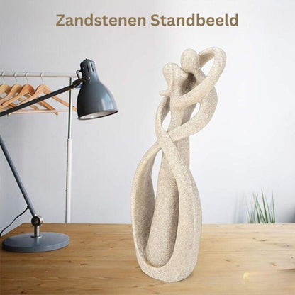 Abstracte Sculptuur van Liefde – Decoratief Kunstobject met Symbolische Betekenis