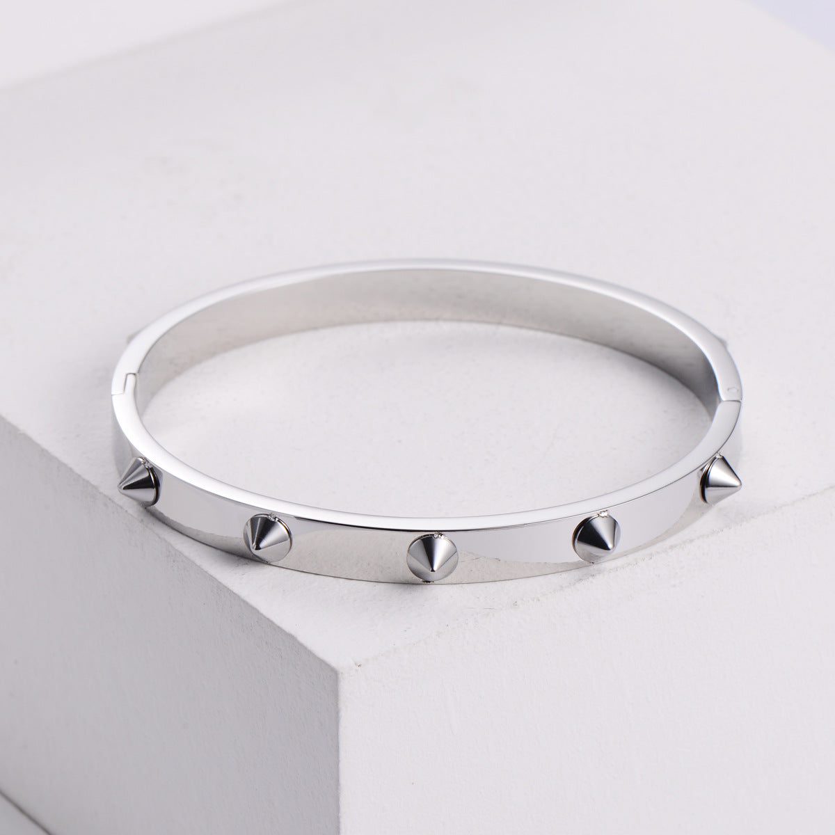 Dames Armband Zilver RVS met Studs Elegante Look