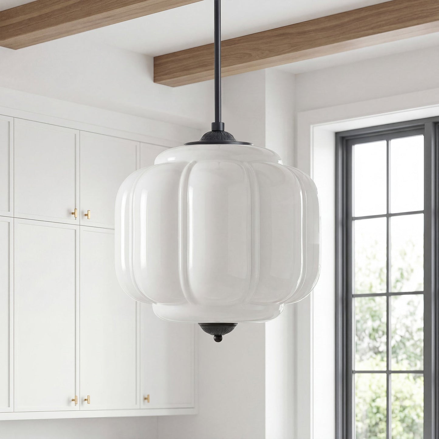 Vintage Melkglas Hanglamp met Messing Armatuur – Klassiek Retro Design voor Eetkamer, Hal & Leeshoek