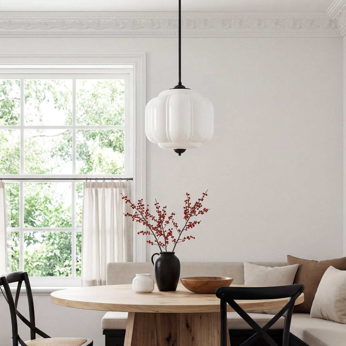 Vintage Melkglas Hanglamp met Messing Armatuur – Klassiek Retro Design voor Eetkamer, Hal & Leeshoek