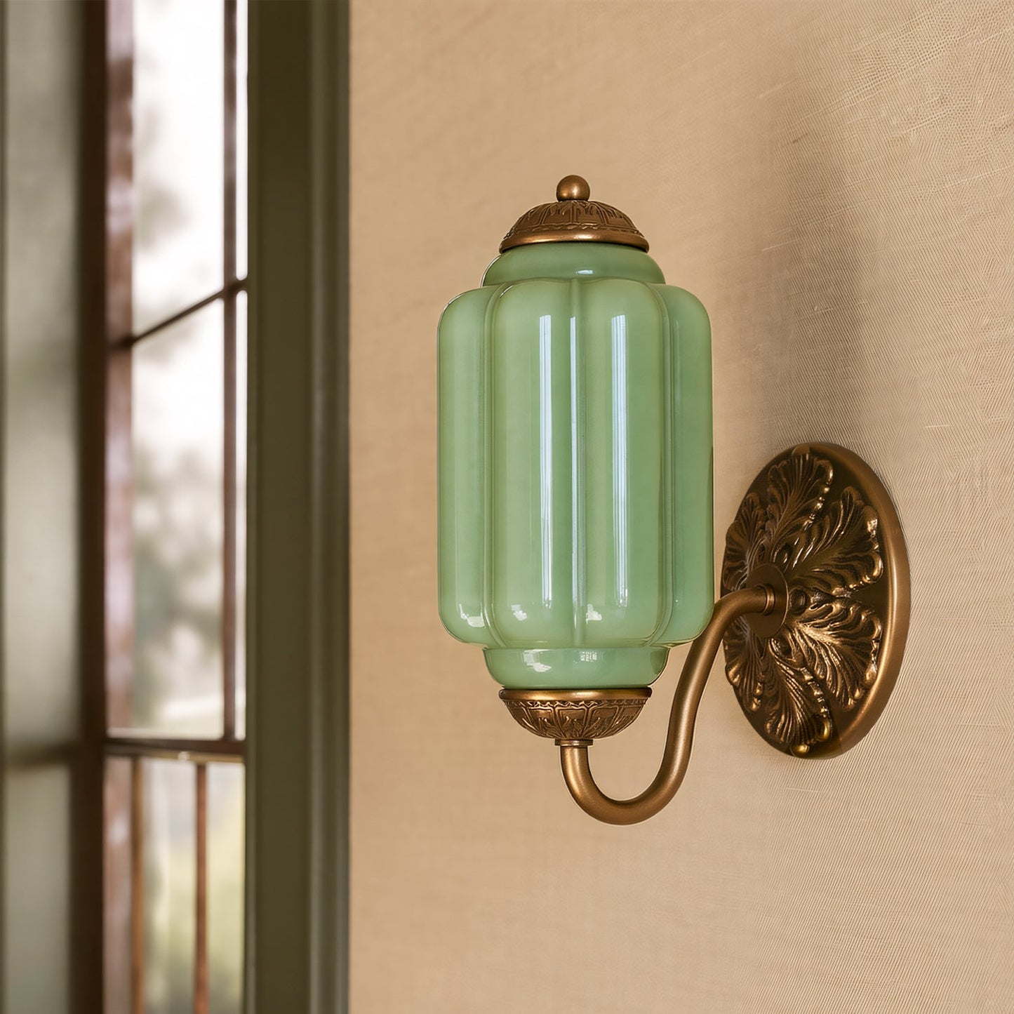 Vintage Wandlamp met Melkglas en Geolied Messing – Klassieke Retro Verlichting voor Hal, Slaapkamer, Woonkamer