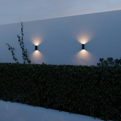 Compacte led wandlamp met warm up-down licht voor interieur en gevel