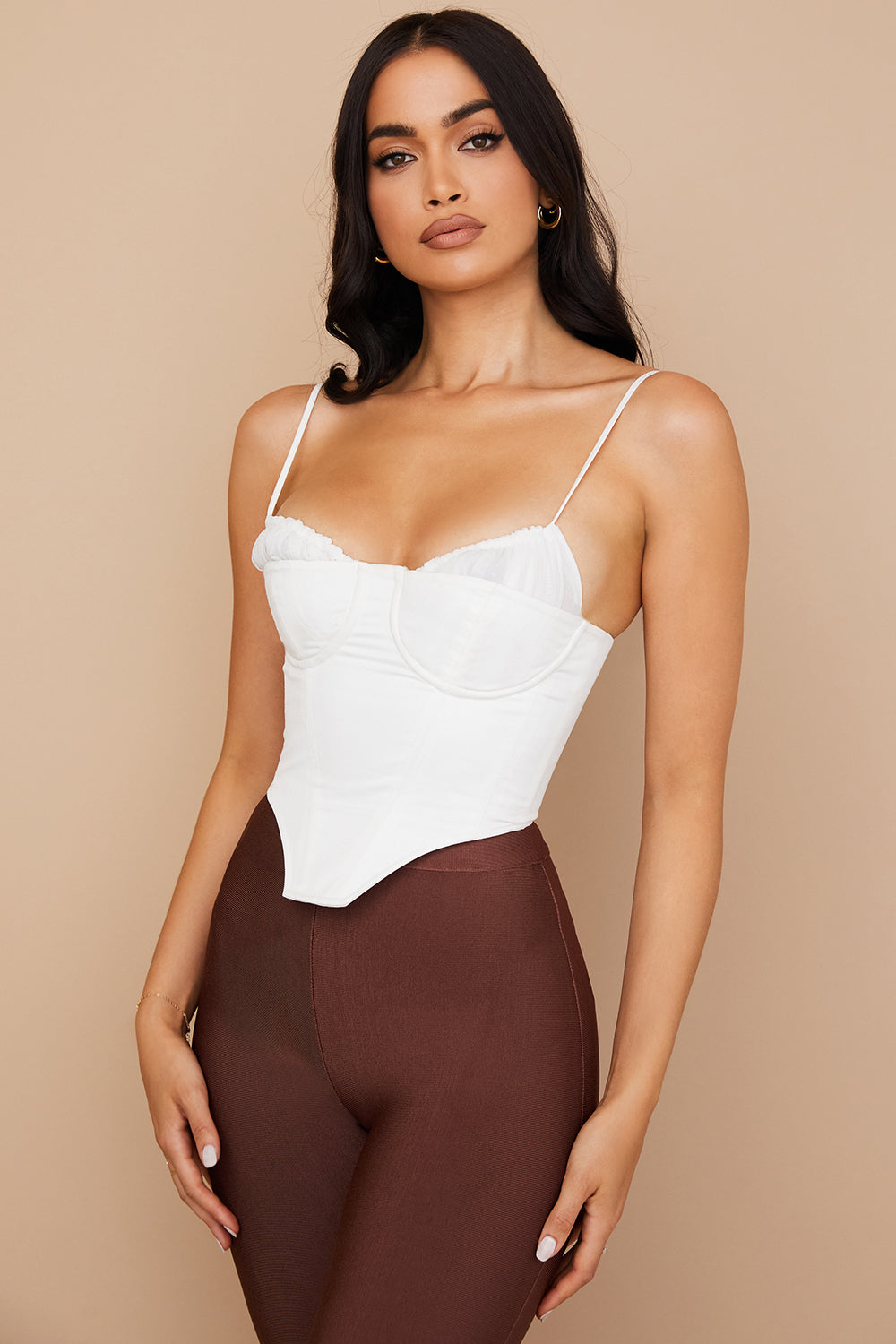 Witte Vrouwelijke Bustier Top Dunne Bandjes