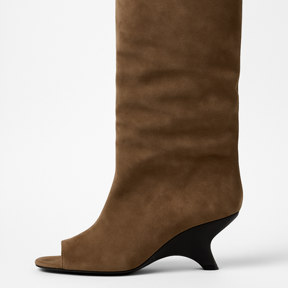 Vrouwelijke Kniekousen met Sleufjes en Hak in Slouchy Stijl